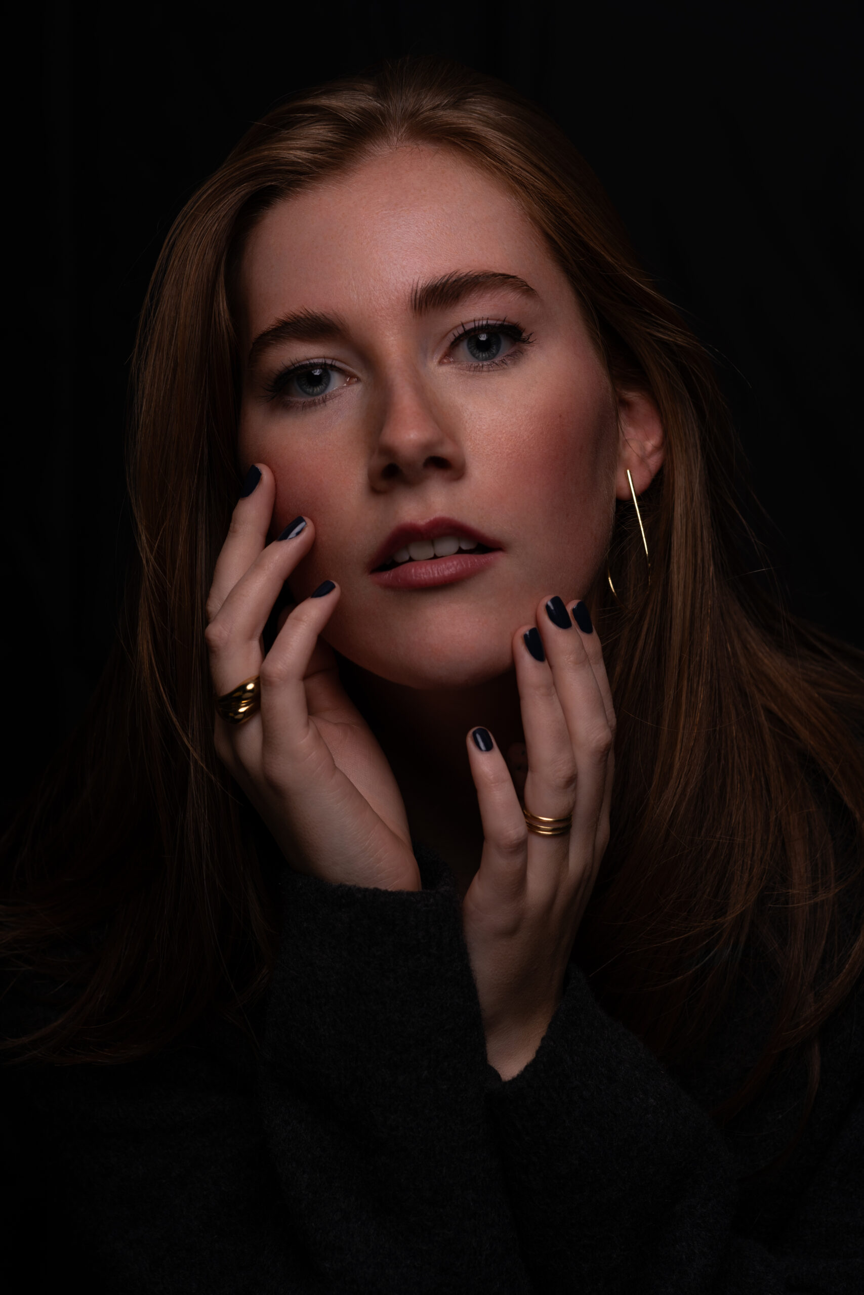 Emma - Portrait, Studio - RobinApituleyPhotography-1