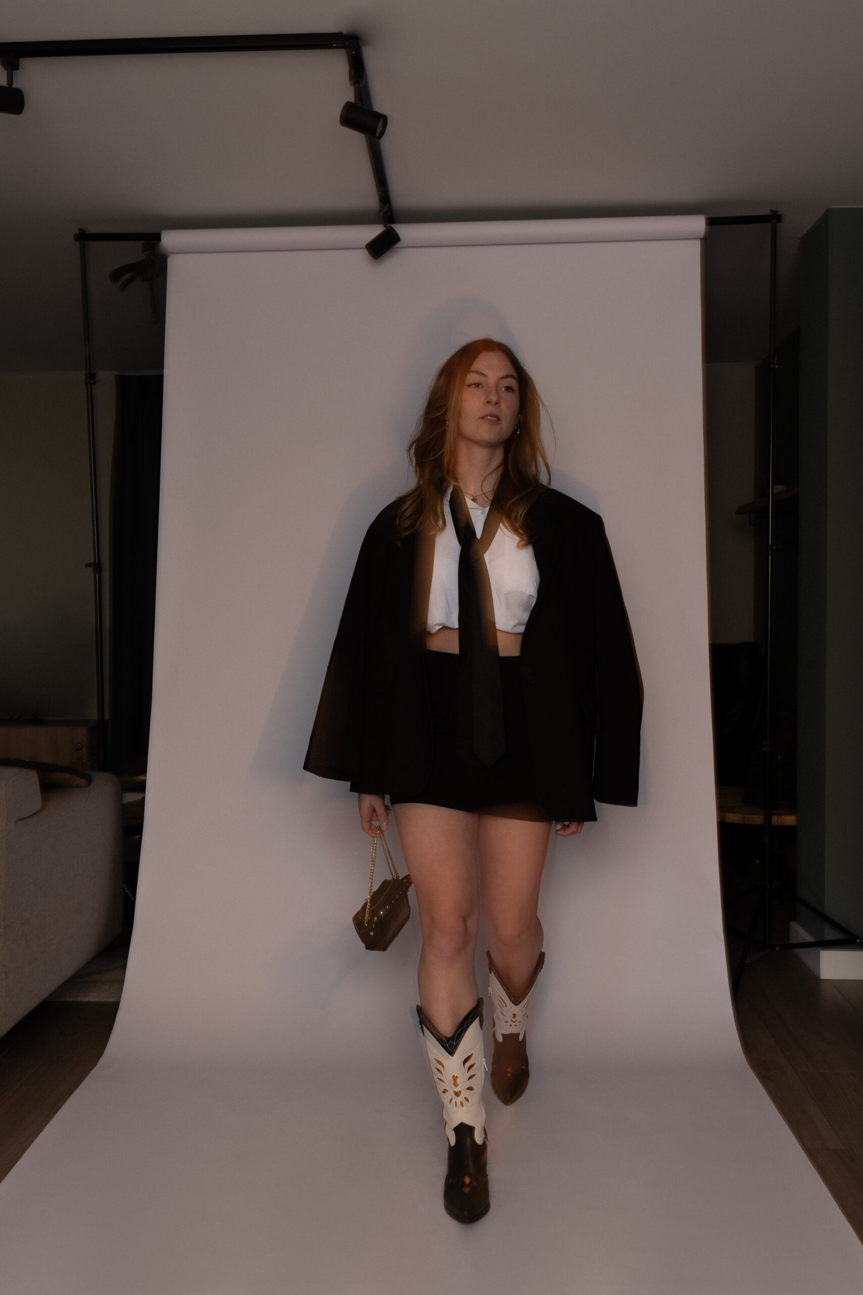 Fleur - Black blazer, Open Studio - RobinApituleyPhotography-9